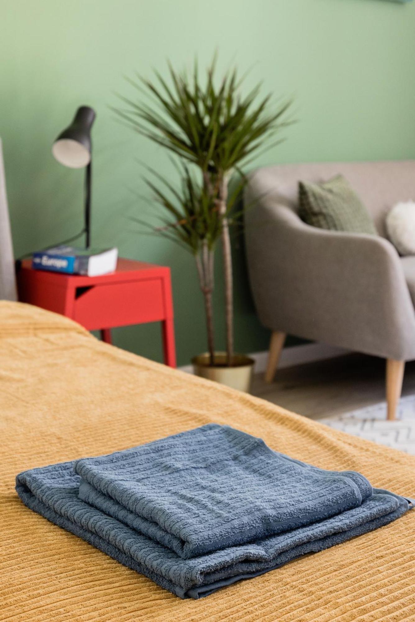 Stylish And Colourful Apartment In The City Centre Budapest Exteriör bild